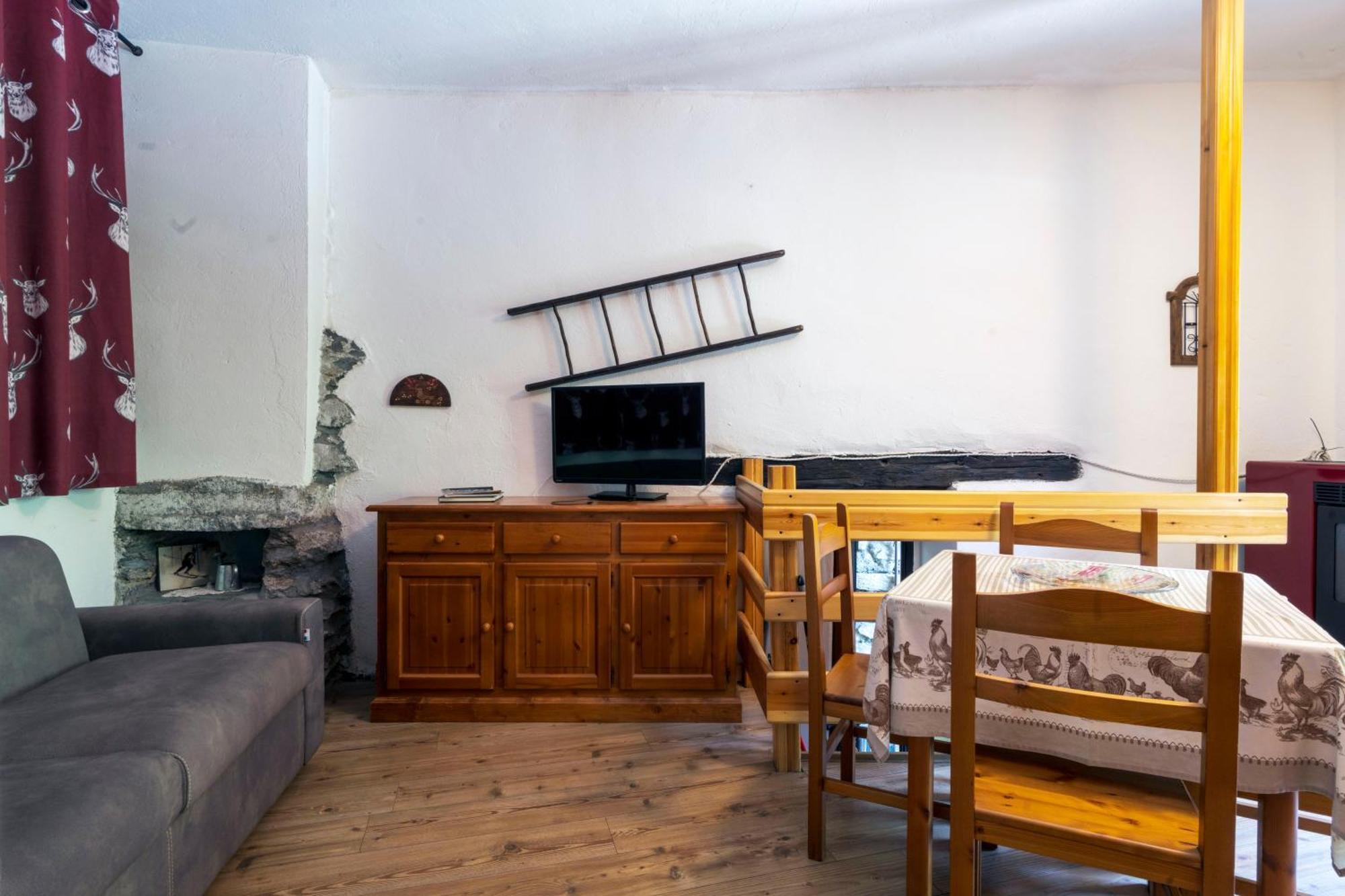 Residence Covalou Antey-Saint-André Εξωτερικό φωτογραφία