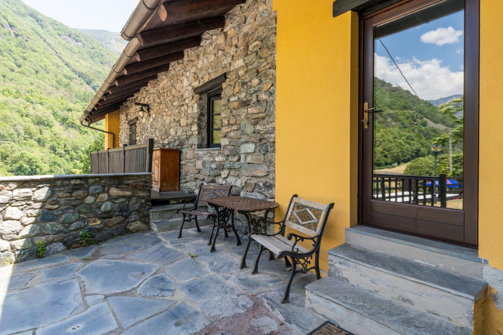 Residence Covalou Antey-Saint-André Εξωτερικό φωτογραφία