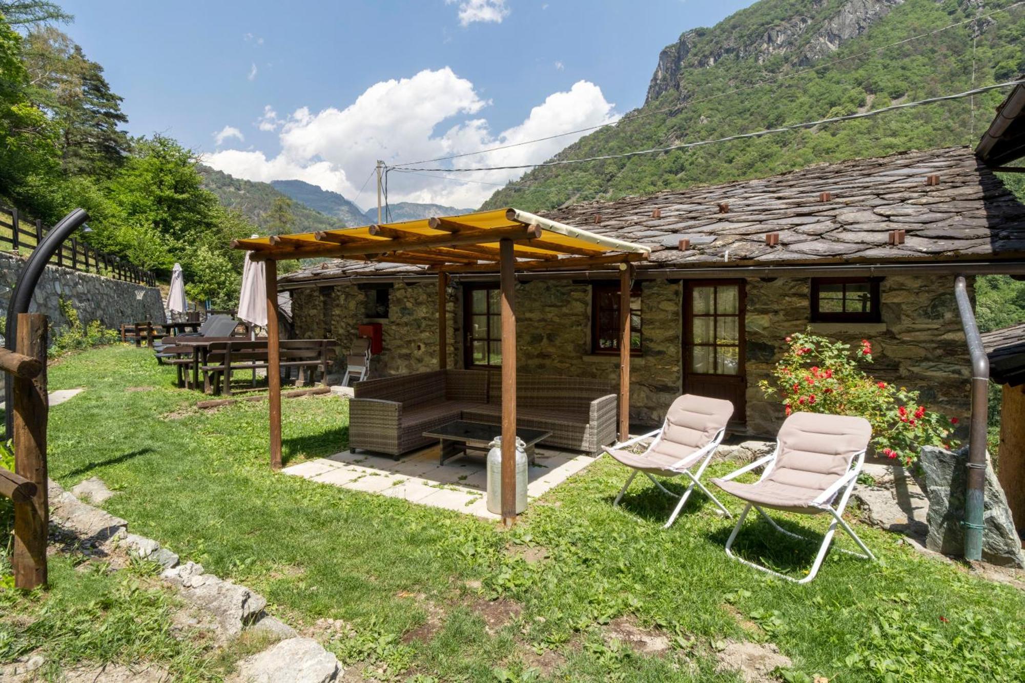 Residence Covalou Antey-Saint-André Εξωτερικό φωτογραφία